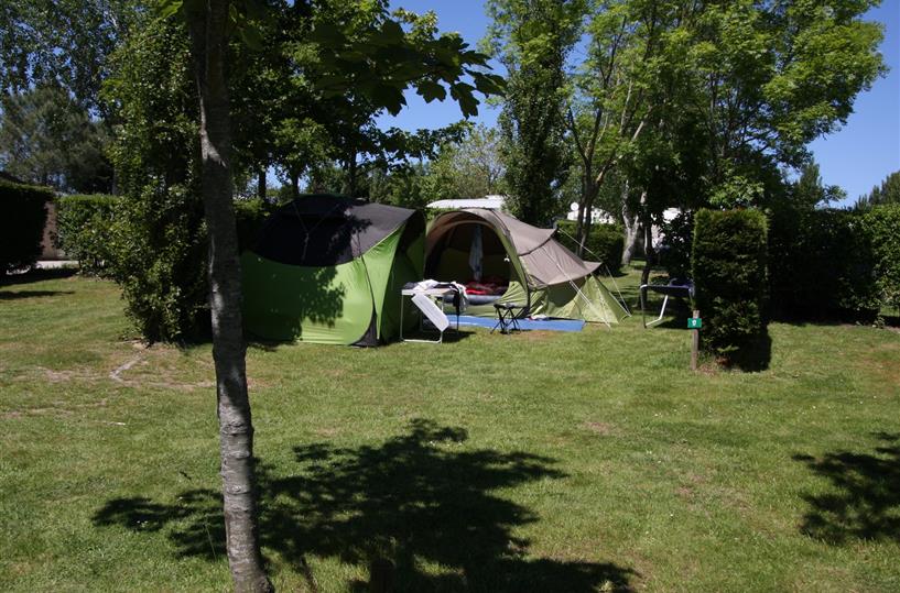 Camping Les Genêts ***